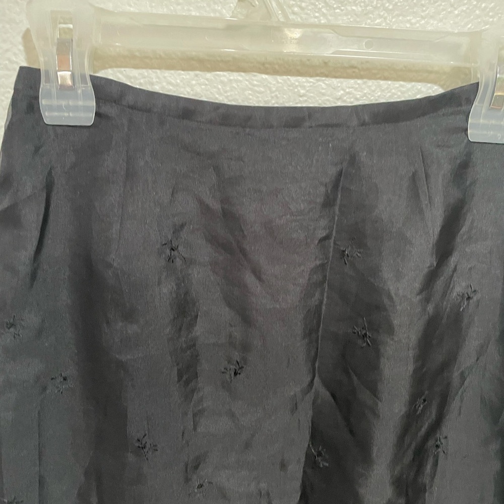 ANN TAYLOR Silk embroidered black midi skirt-2P - Picture 3 of 11